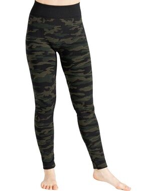 Britt's Knits Camo Fleece Lined Leggings S/M Mid Rise Cozy Winter Activewear